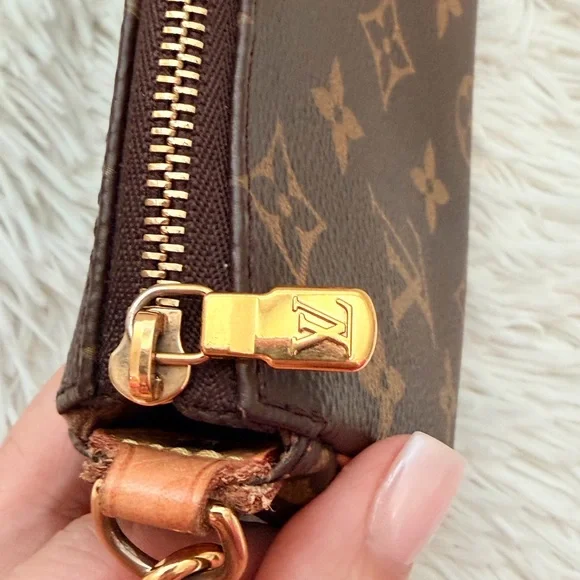 Authentic Louis Vuitton Eva Crossbody Bag 2015 - Picture 7 of 16